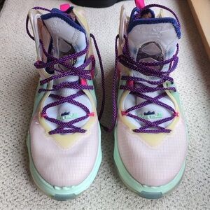 Lebron 19 Valentine's Day Size 11.5